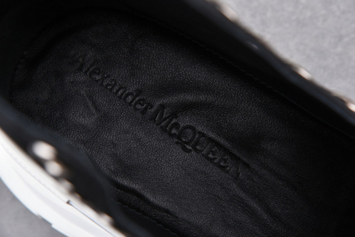 ALEXANDER MCQUEEN SNEAKERS