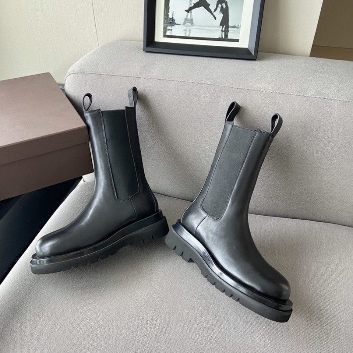 Bo*te*ga ve*ne*ta sneaker