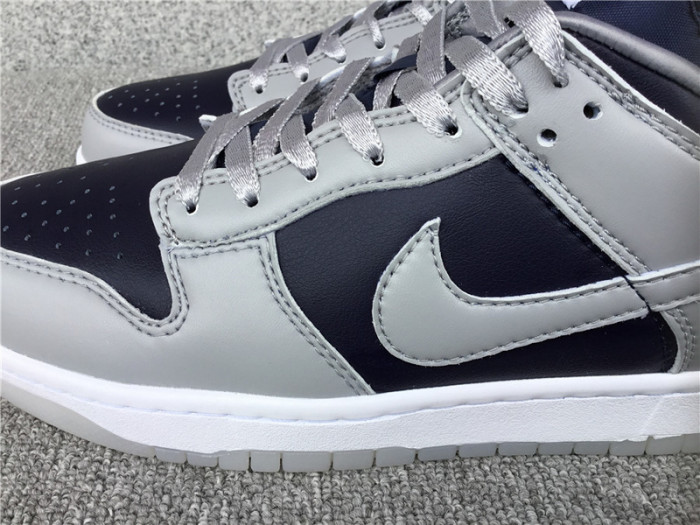 NIKE SB DUNK LOW GREY DARK BLUE DD1768-400