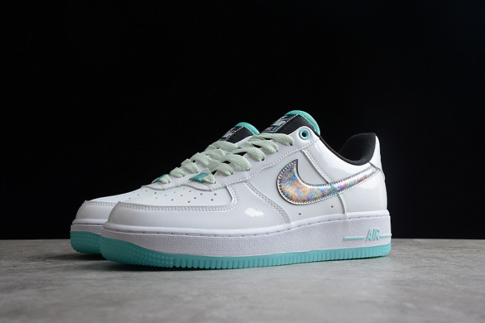 NIKE Air Force 1 DD9613-100