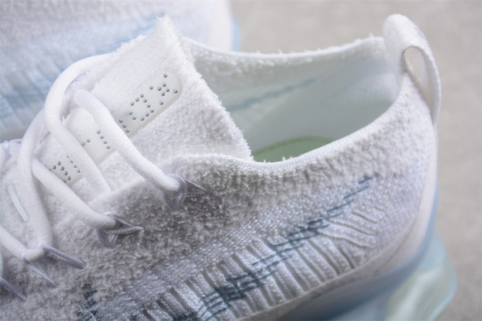 Nike AIR MAX SCORPION FLYKNIT 