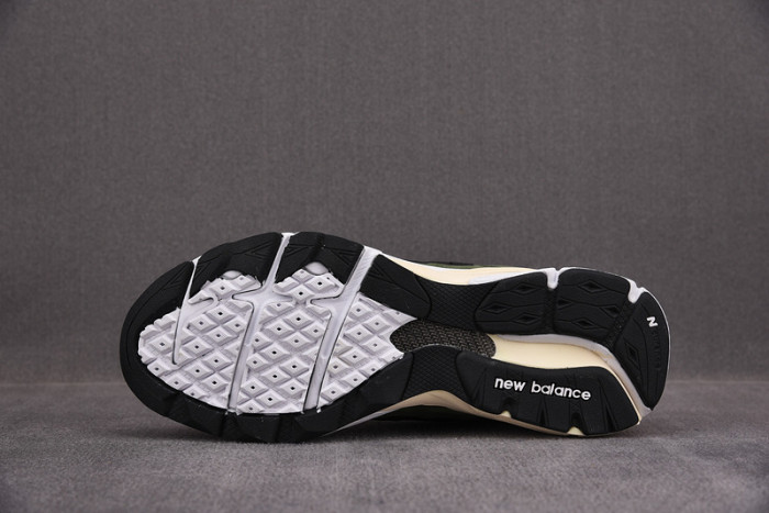 JJJJound x New Balance 990 v3 M990JD3