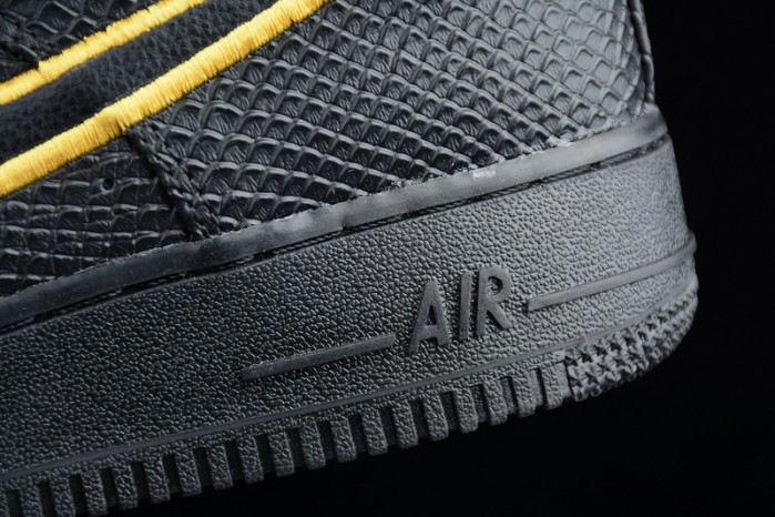 NIKE mens KOBE AIR FORCE 1 “RETIREMENT”KOBE BRYANT AQ9763-991